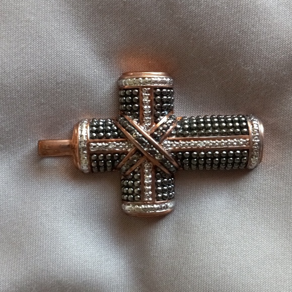 Champagne & White Diamond Cross Pendant. - Picture 1 of 7